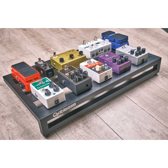 Qable Board Mega Guitar Effect Pedal Board Aluminum Alloy 22 × 11.5 Inch with Carrying Bag